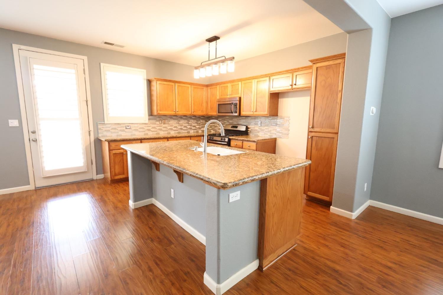 7369 E Garland Ave, Fresno, CA 93737