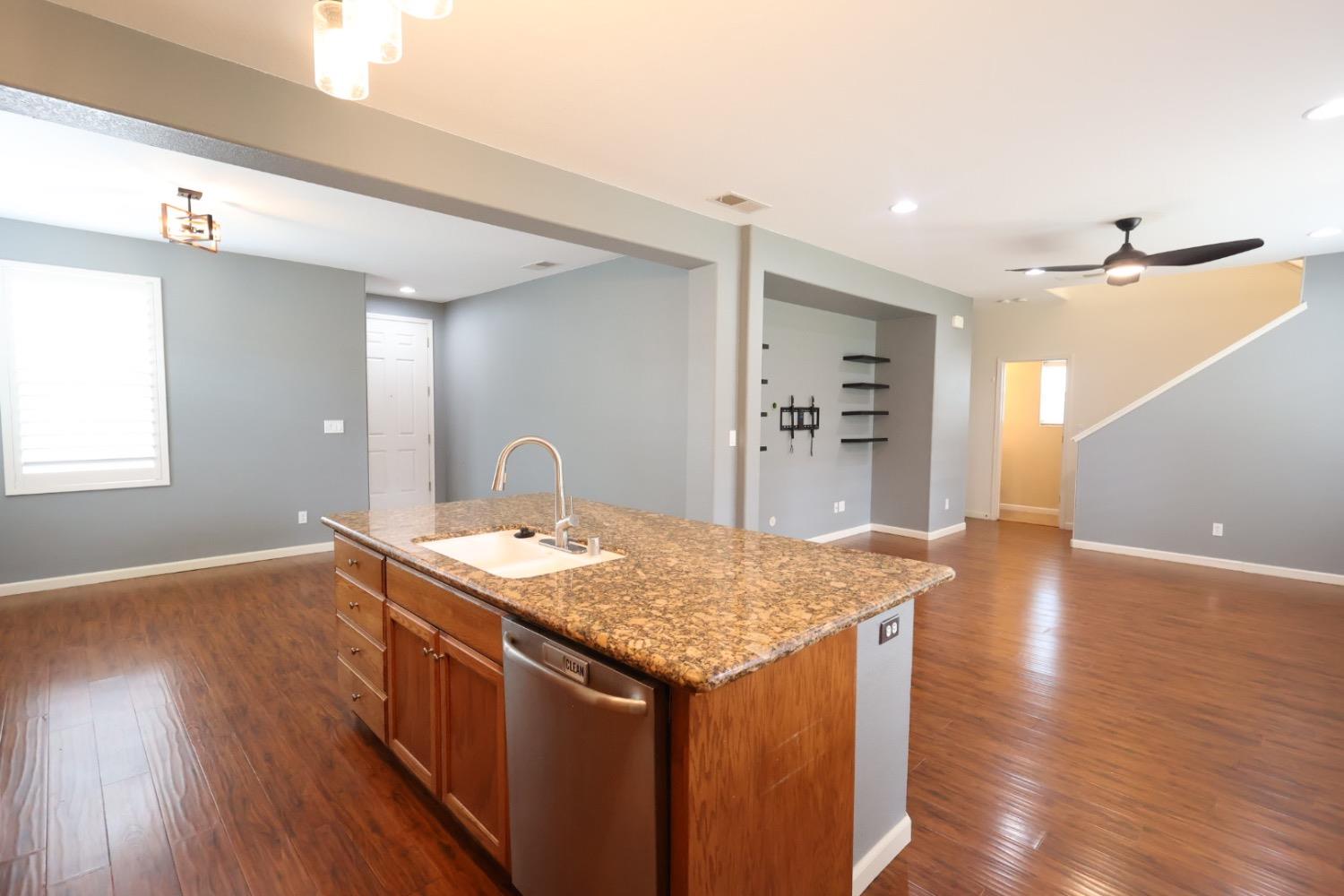 7369 E Garland Ave, Fresno, CA 93737