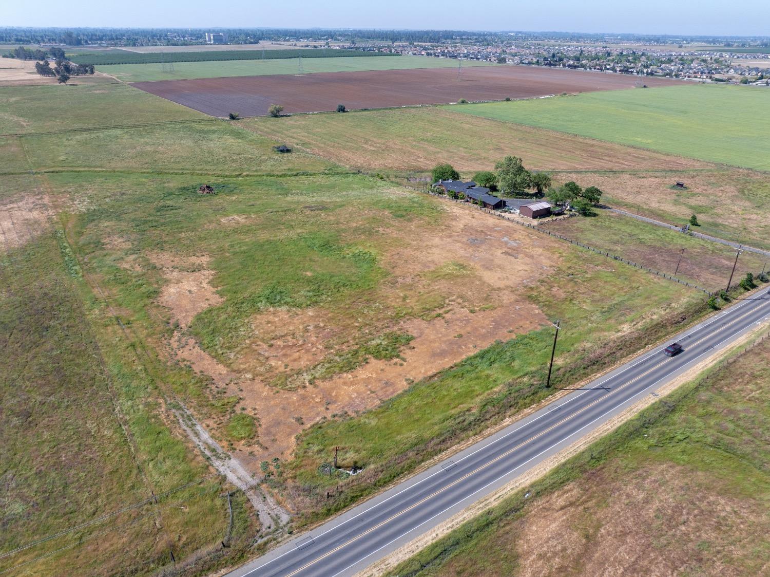 1 E Bellevue Rd, Merced, CA 95348