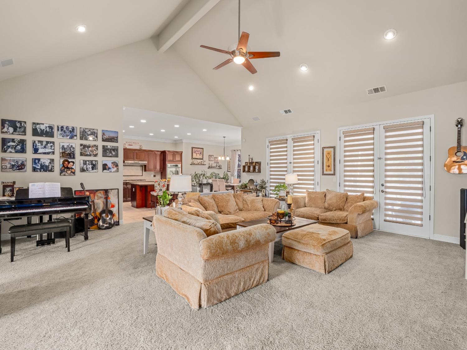 10640 N Old Course Dr, Fresno, CA 93730