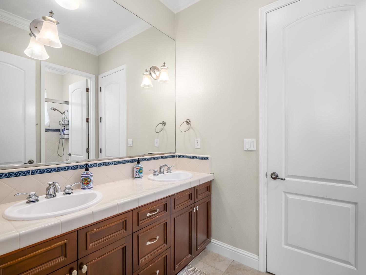 10640 N Old Course Dr, Fresno, CA 93730