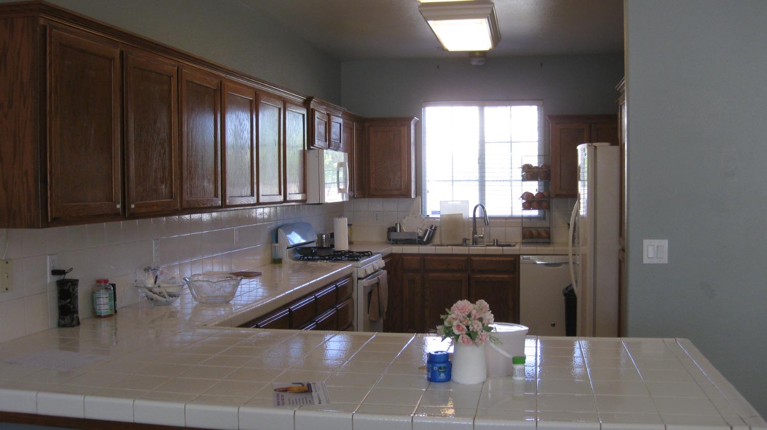 736 Carey Ave, Fowler, CA 93625