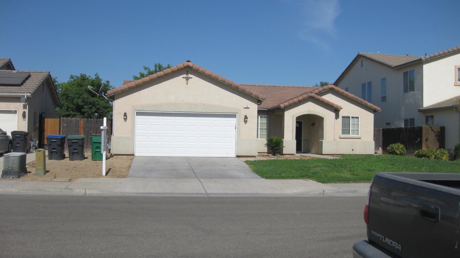 736 Carey Ave, Fowler, CA 93625