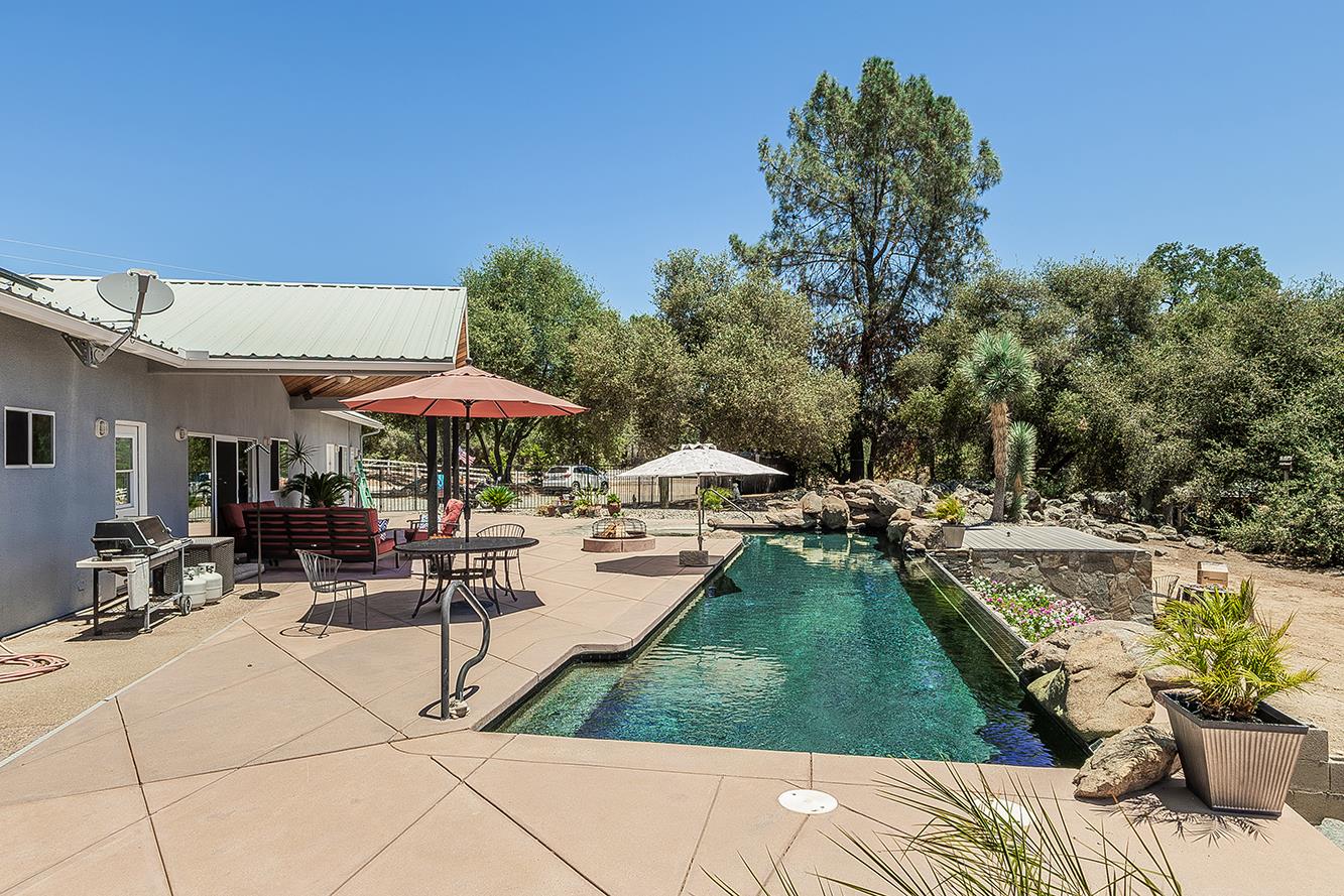 33477 Cottontail, Auberry, CA 93602