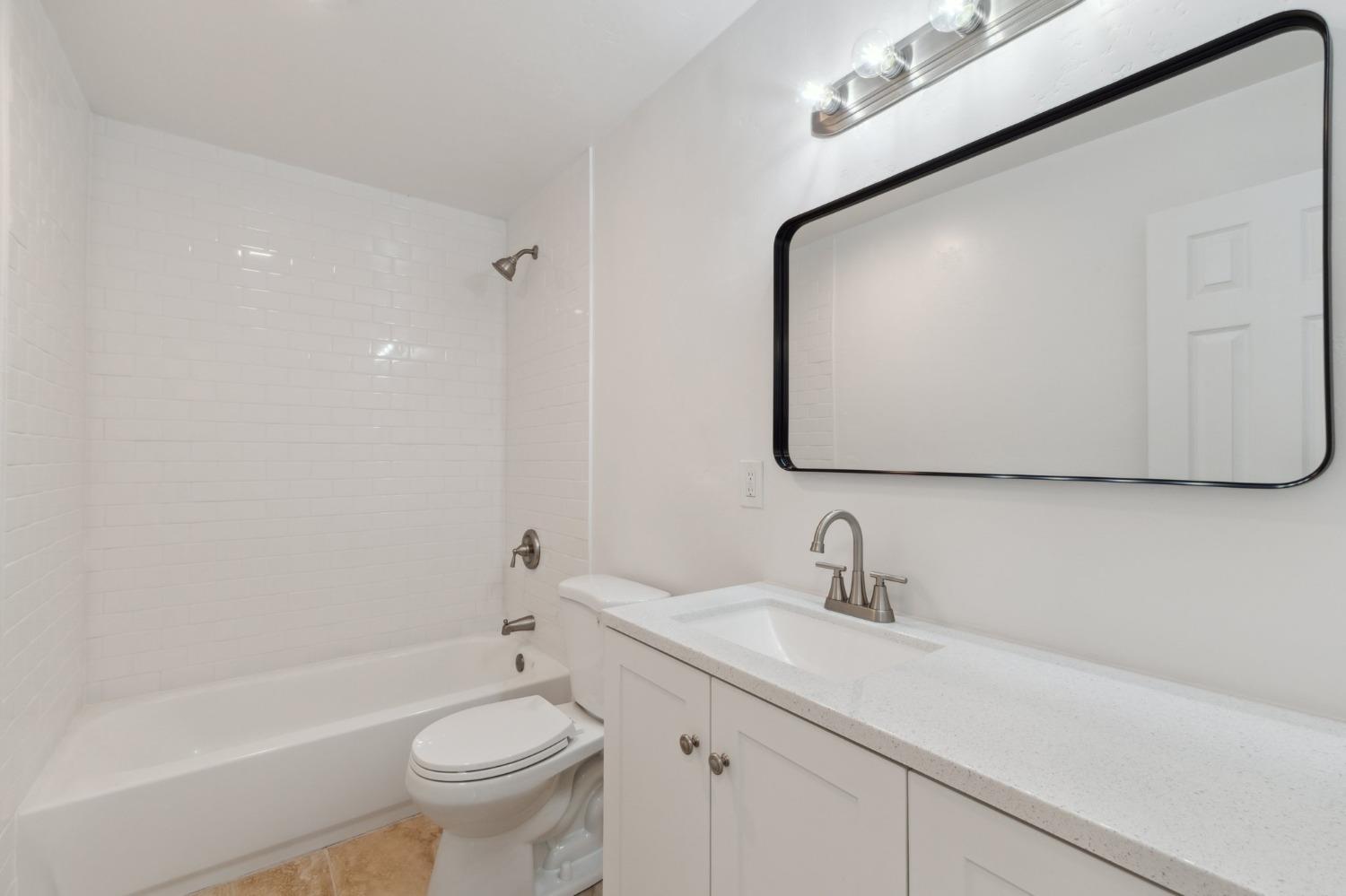 3349 E Platt, Fresno, CA 93702