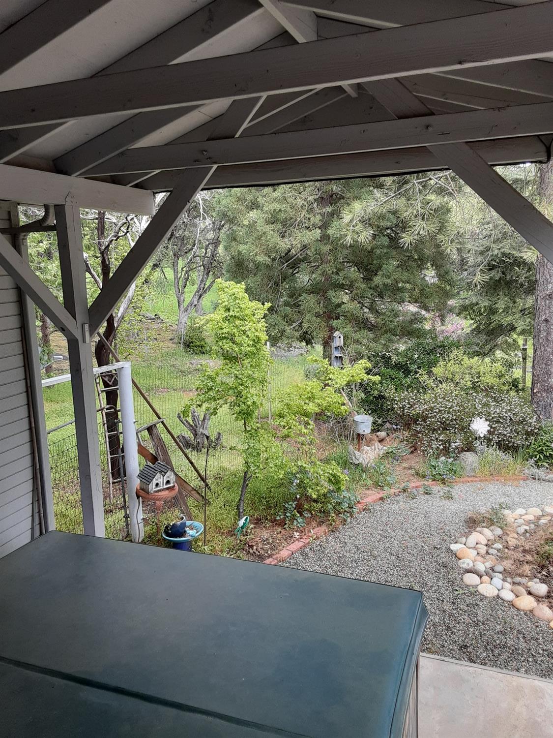 51192 Bon Veu Dr, Oakhurst, CA 93644