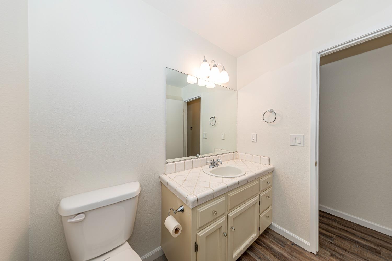 51192 Bon Veu Dr, Oakhurst, CA 93644