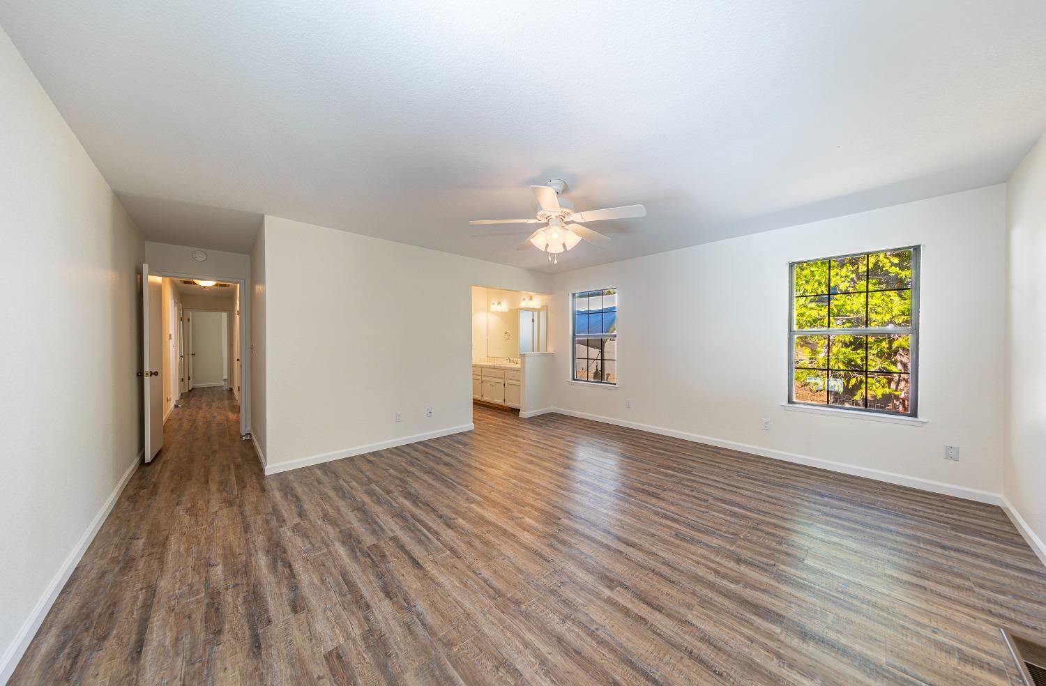 51192 Bon Veu Dr, Oakhurst, CA 93644