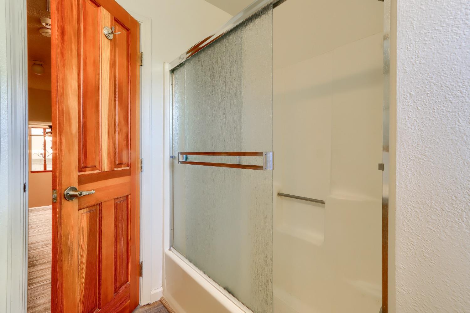 42275 Buckeye Rd, Oakhurst, CA 93644