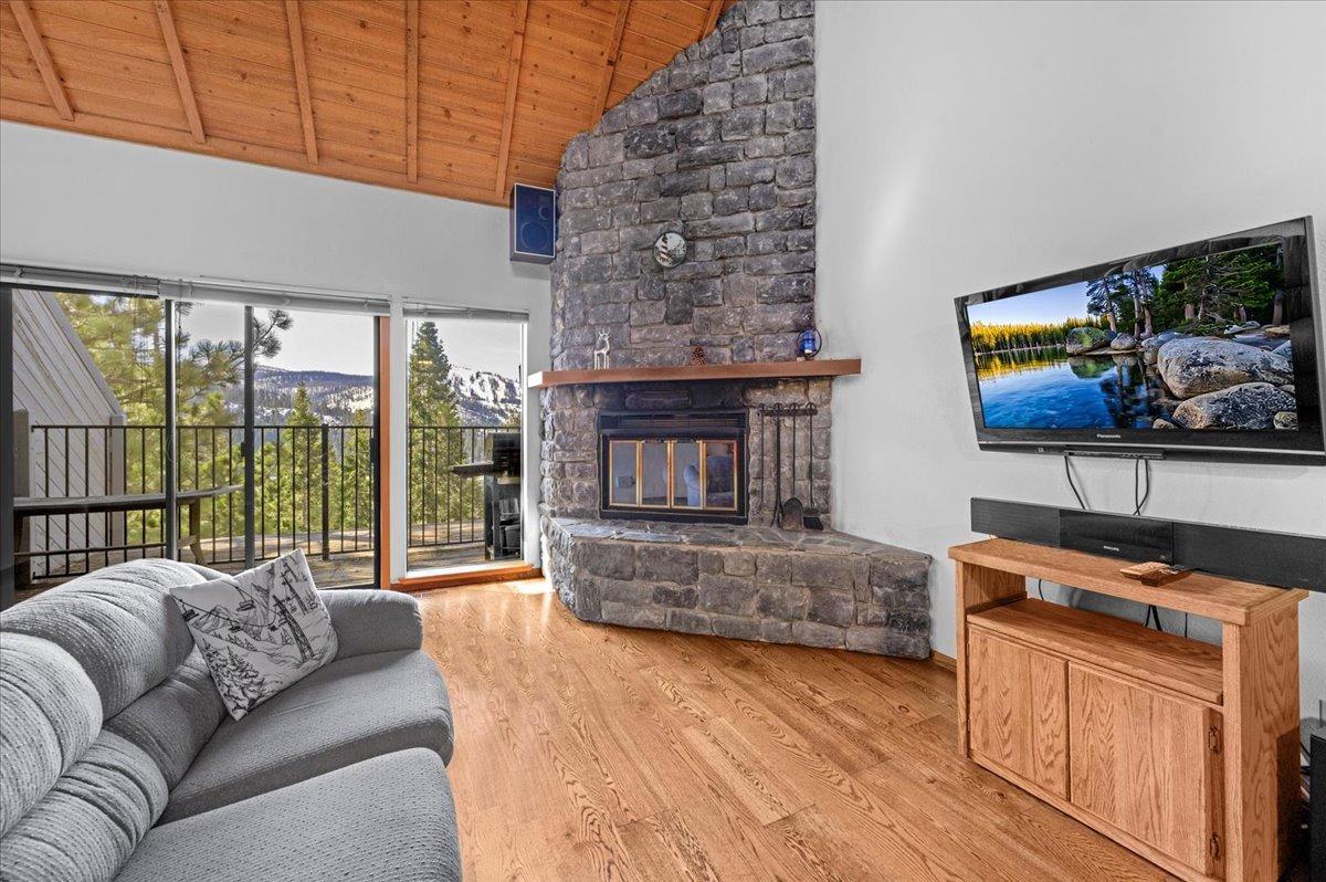 63221 Huntington Vista Rd #83, Huntington Lake, CA 93634