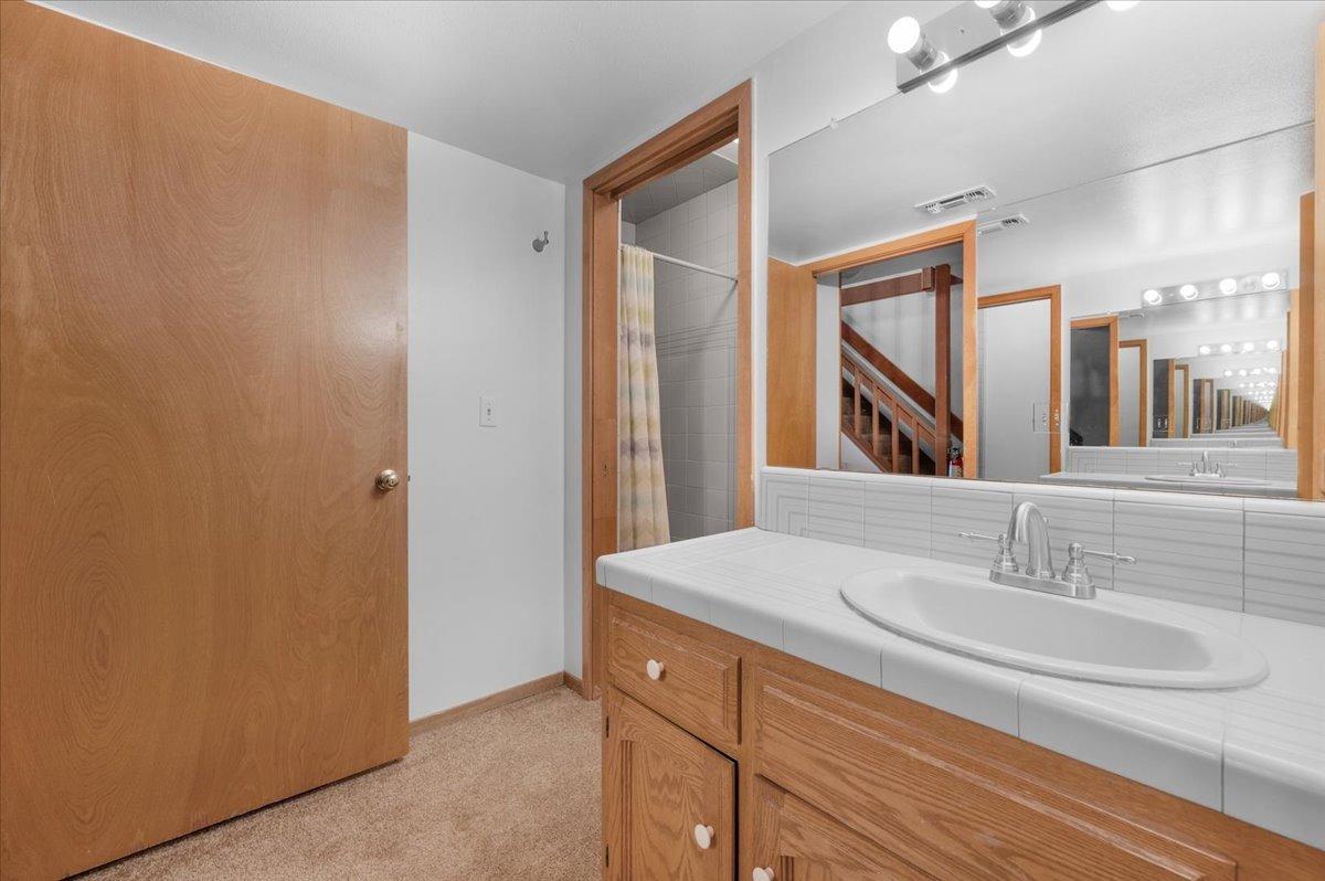 63221 Huntington Vista Rd #83, Huntington Lake, CA 93634