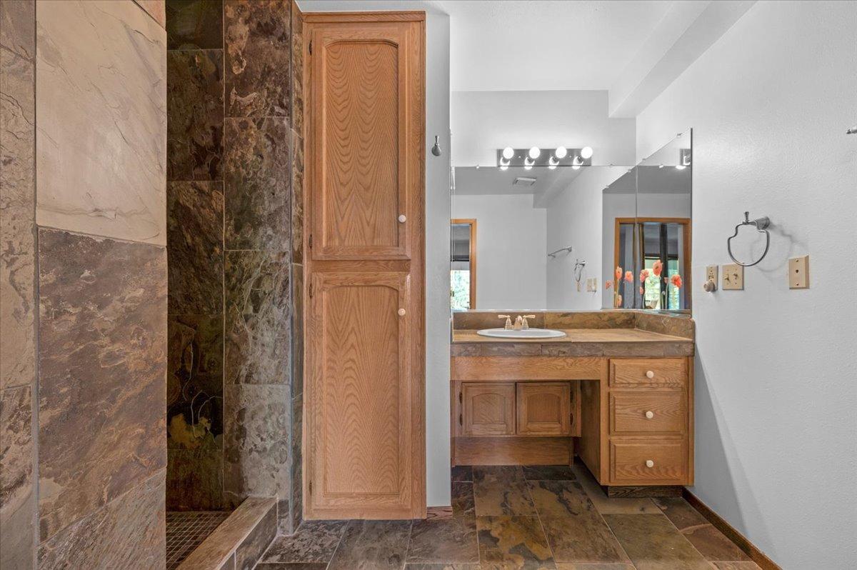 63221 Huntington Vista Rd #83, Huntington Lake, CA 93634