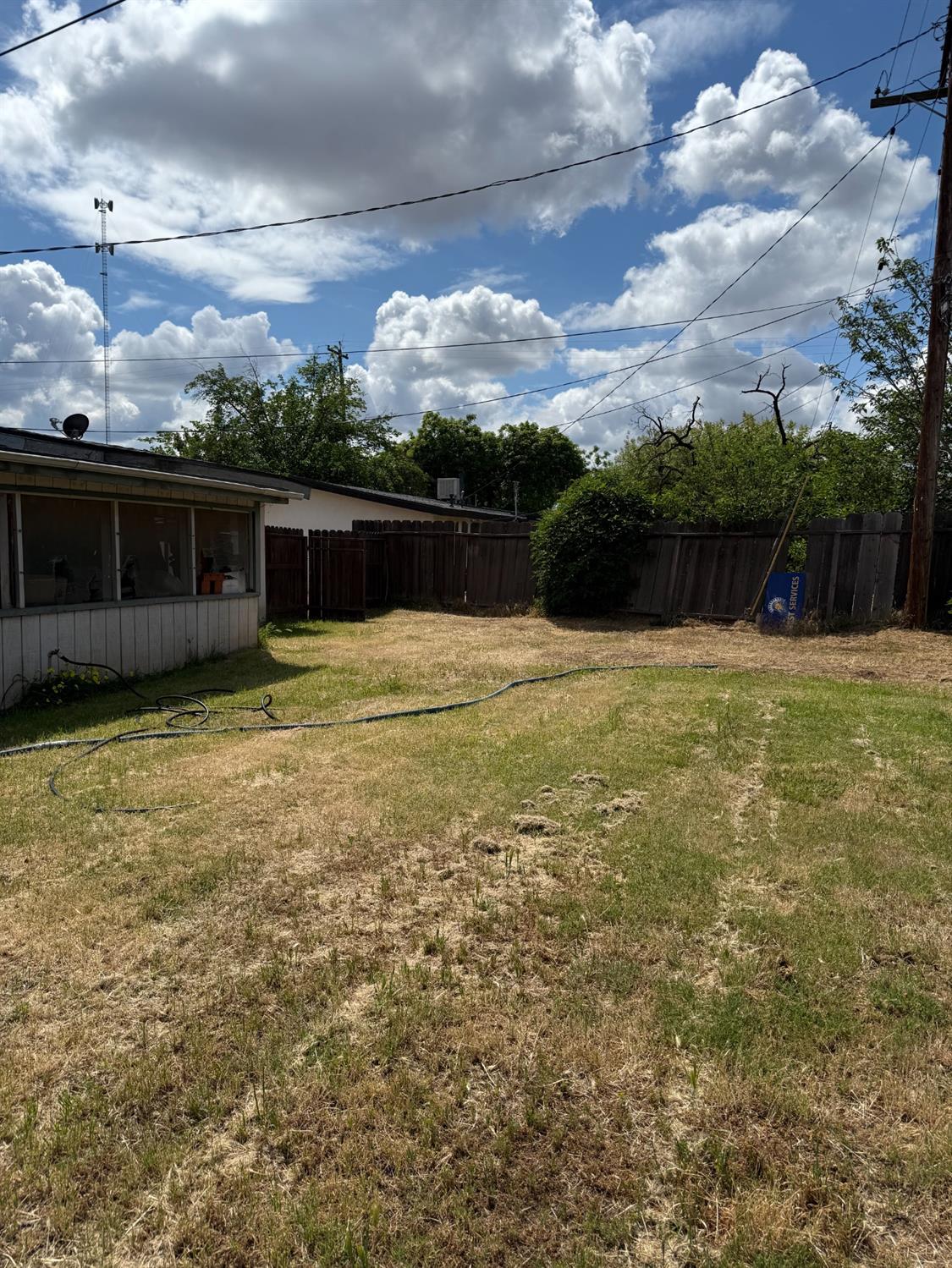 2426 W Andrews Ave, Fresno, CA 93705