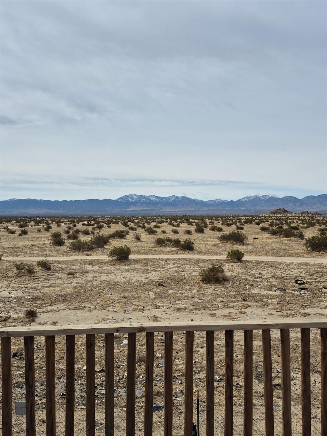 190 Avenue 08, Palmdale, CA 93591