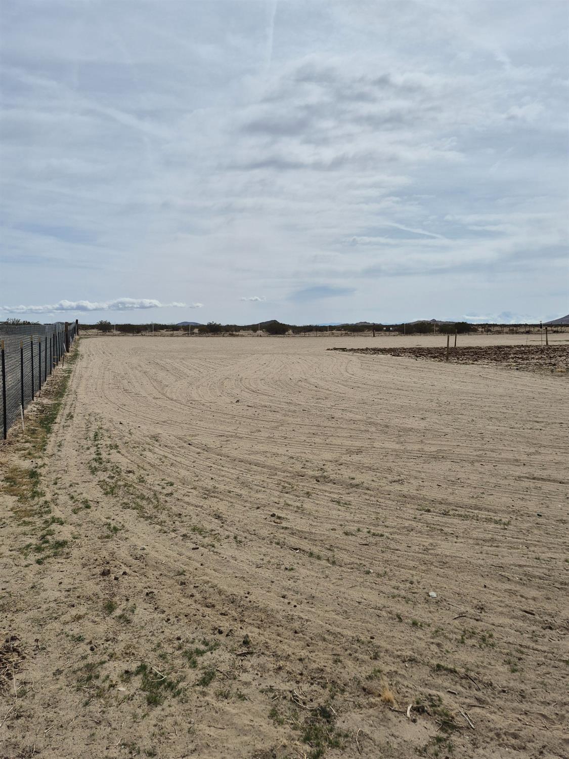 190 Avenue 08, Palmdale, CA 93591