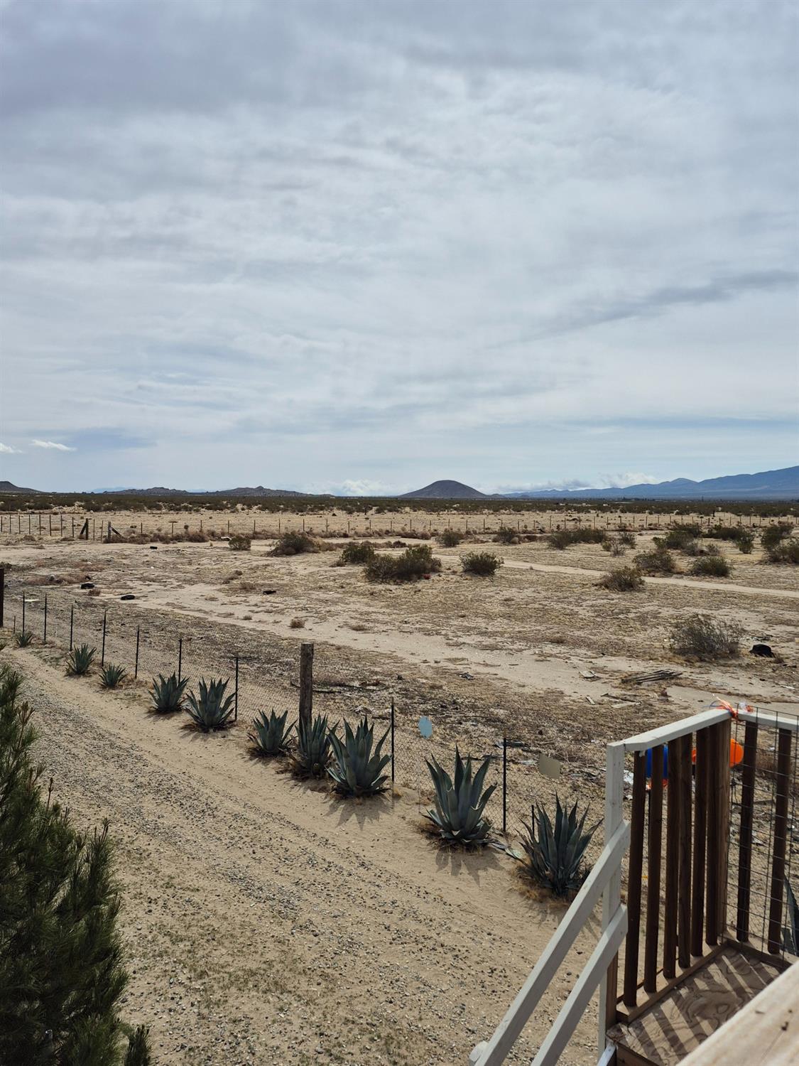 190 Avenue 08, Palmdale, CA 93591