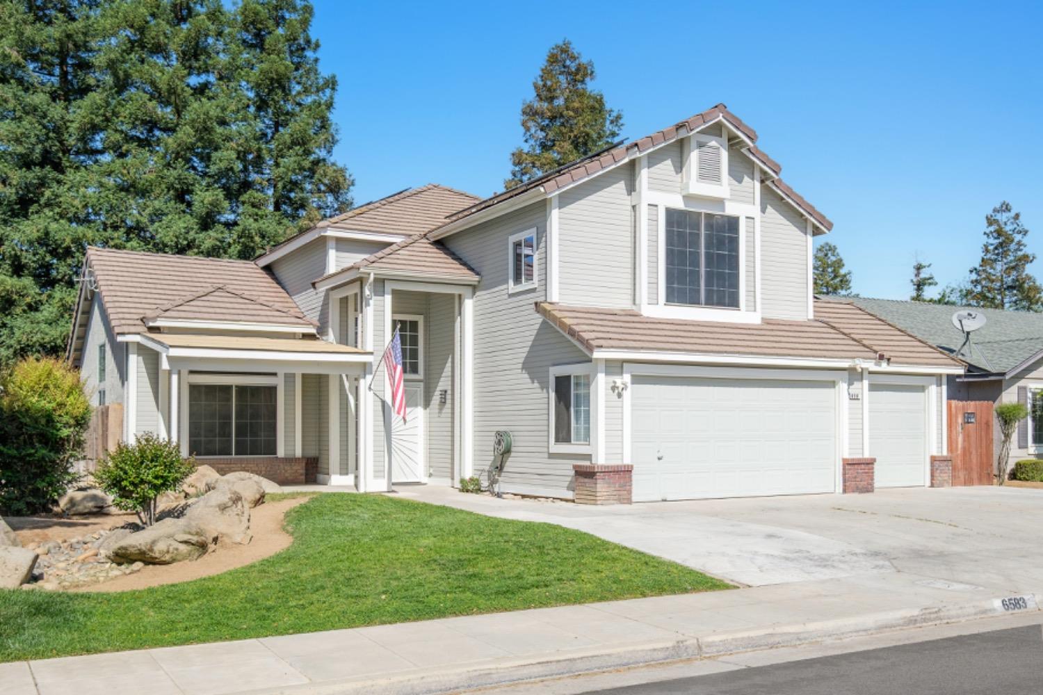 6583 N State Ave, Fresno, CA 93722