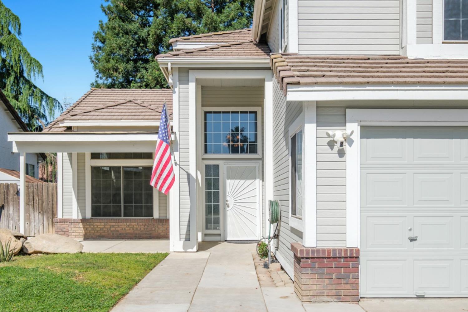 6583 N State Ave, Fresno, CA 93722