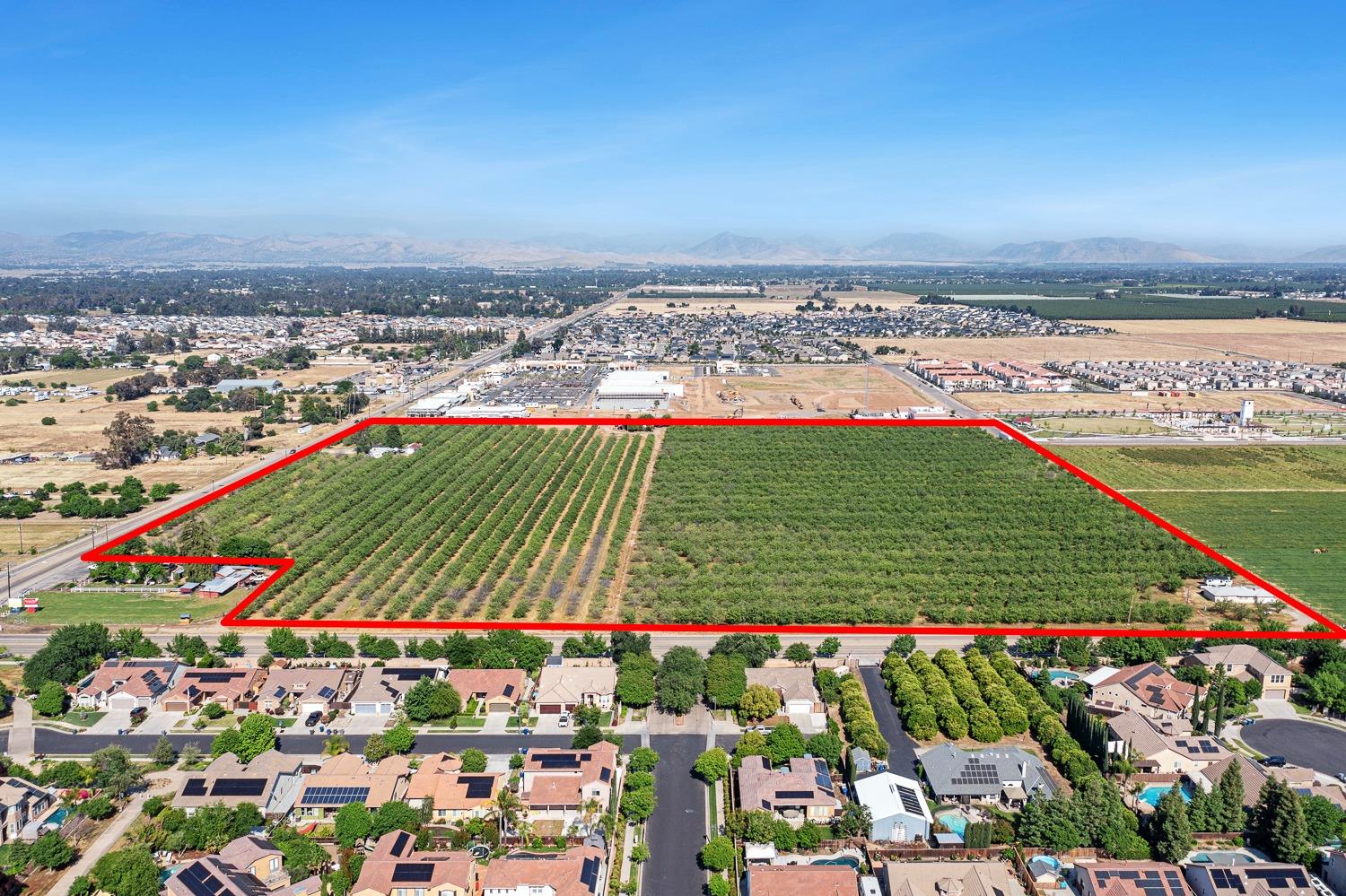 8175 E Shaw Ave, Clovis, CA 93619