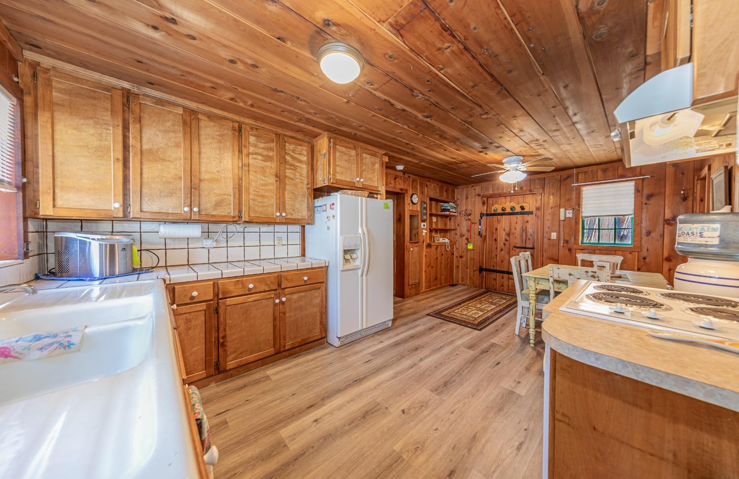 50054 Poplar Rd, Oakhurst, CA 93644