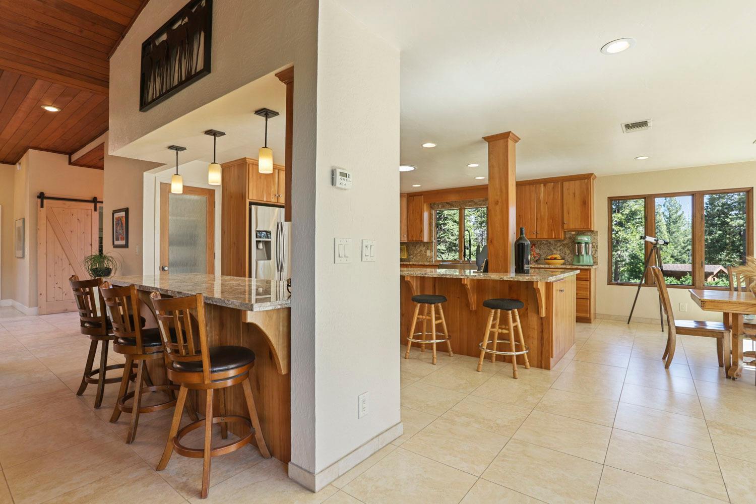 10415 McMahon Rd, Coulterville, CA 95311