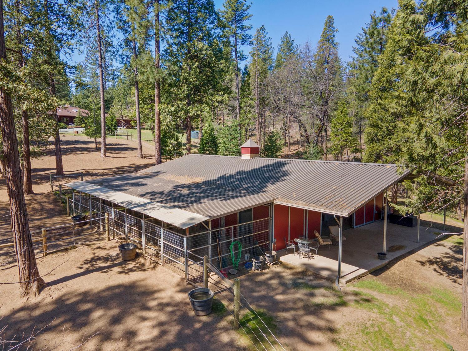 10415 McMahon Rd, Coulterville, CA 95311
