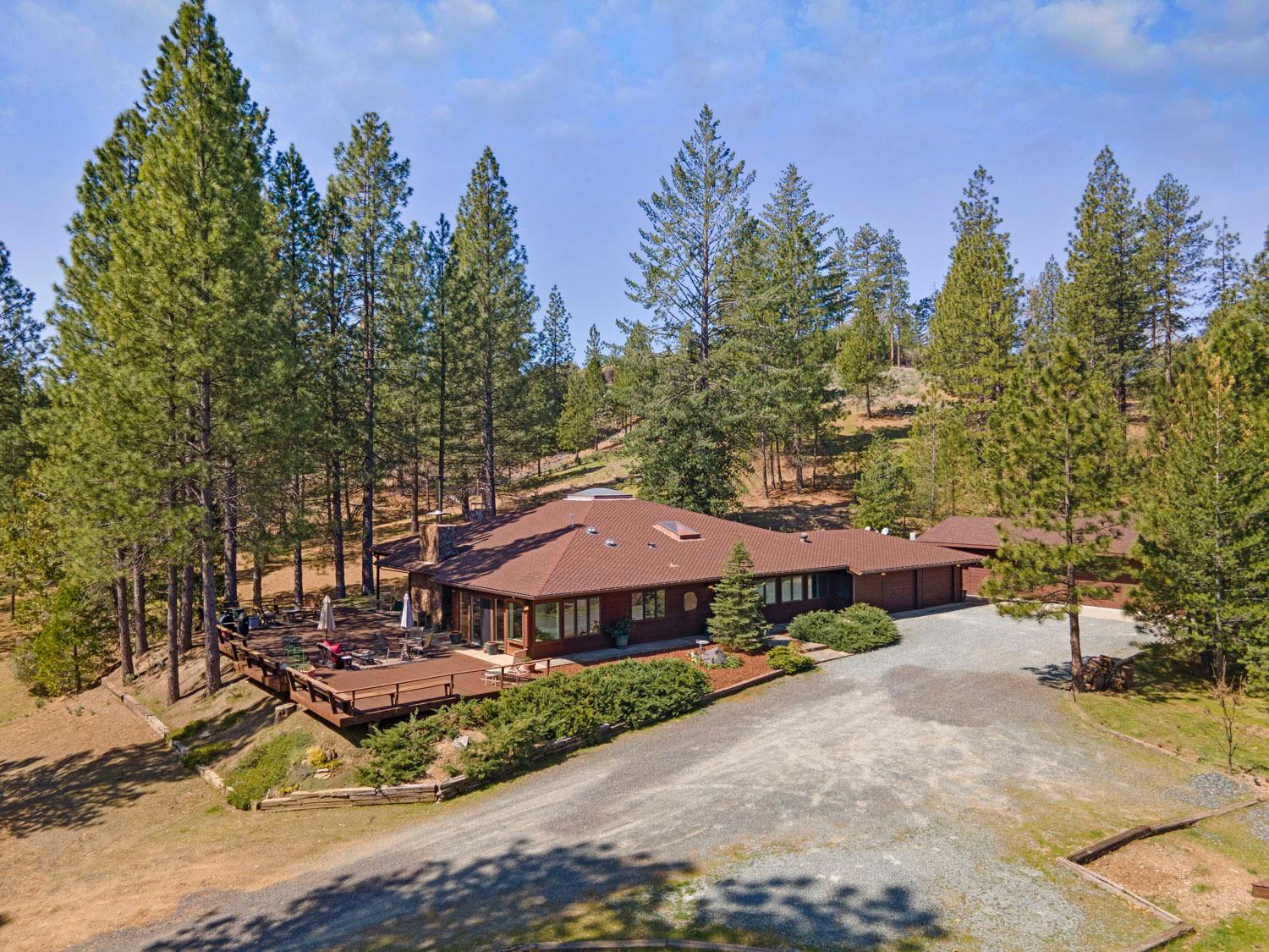 10415 McMahon Rd, Coulterville, CA 95311