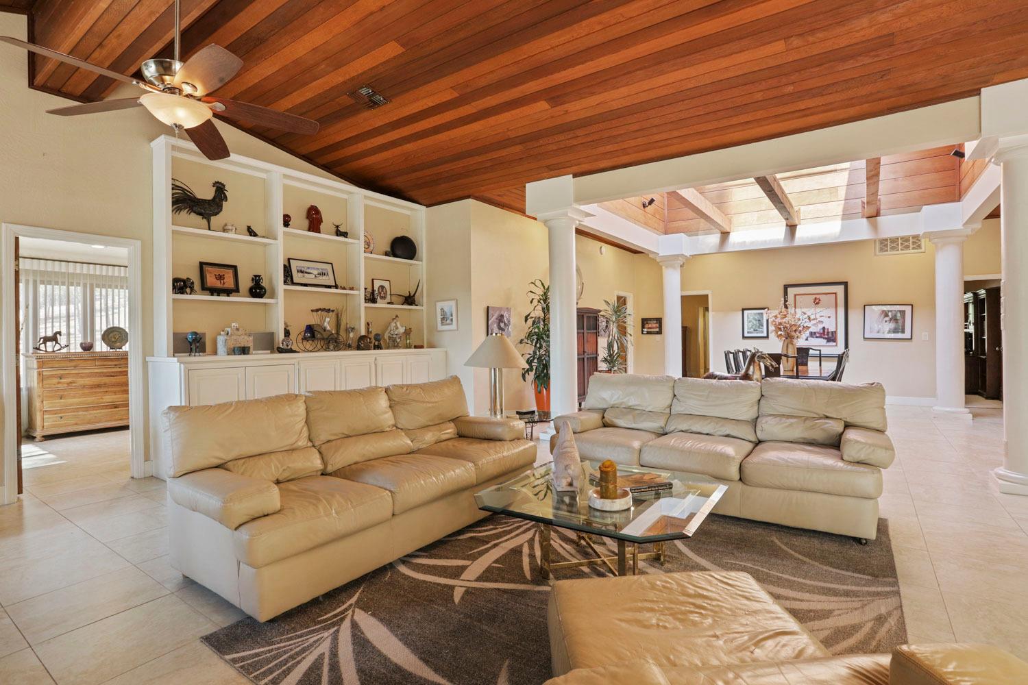 10415 McMahon Rd, Coulterville, CA 95311