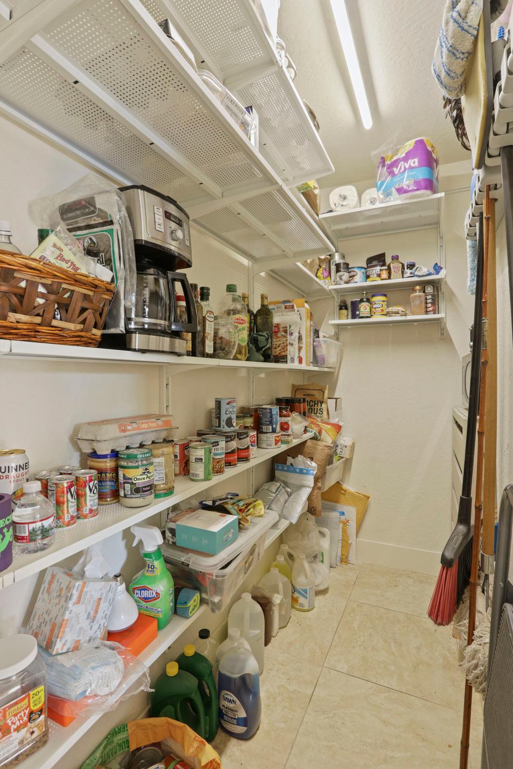 10415 McMahon Rd, Coulterville, CA 95311