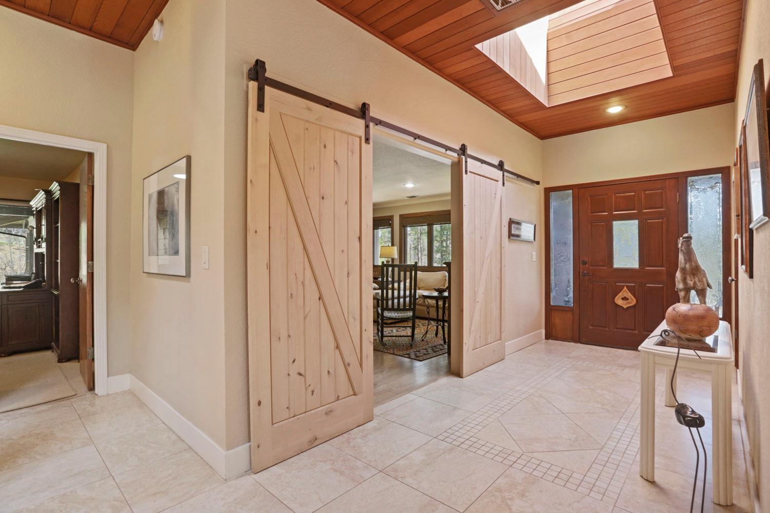 10415 McMahon Rd, Coulterville, CA 95311