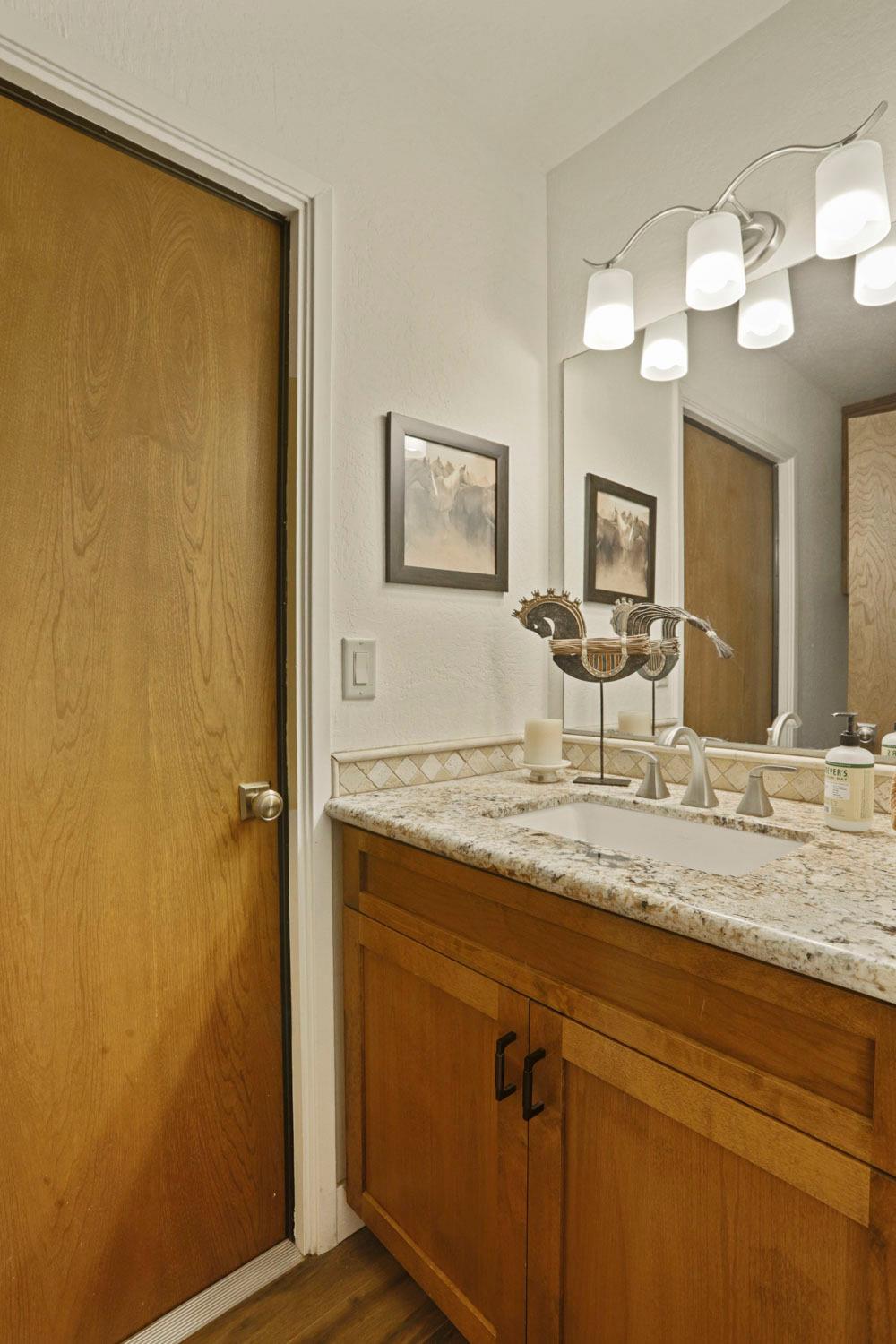 10415 McMahon Rd, Coulterville, CA 95311