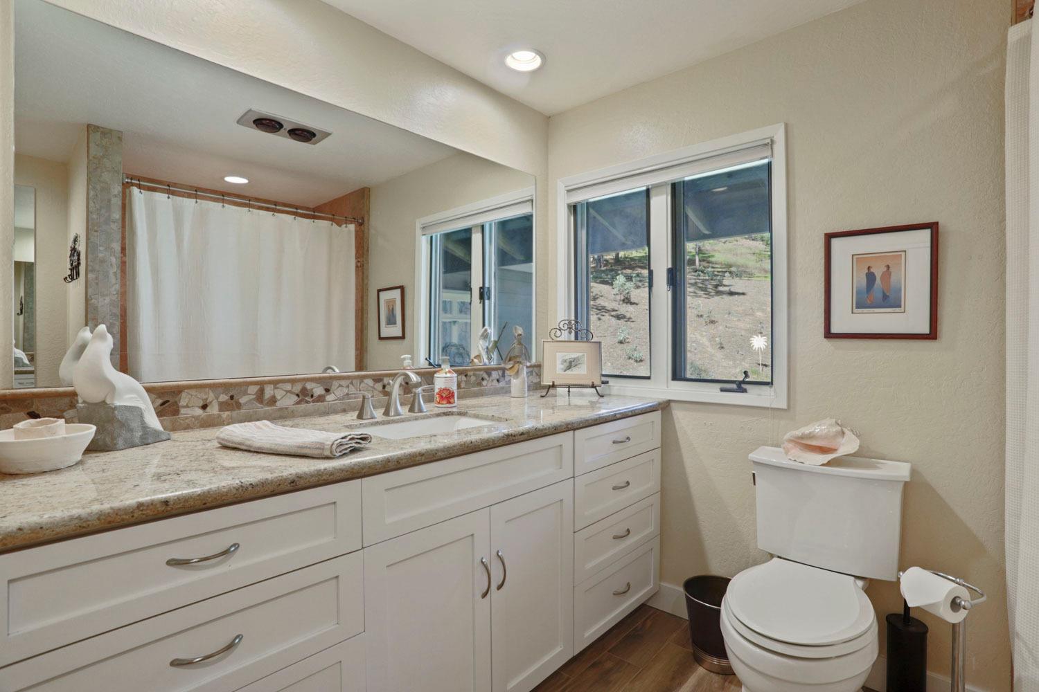 10415 McMahon Rd, Coulterville, CA 95311