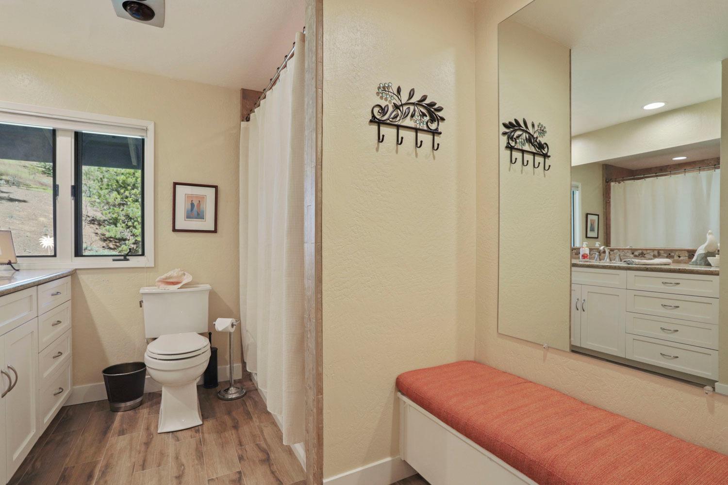 10415 McMahon Rd, Coulterville, CA 95311