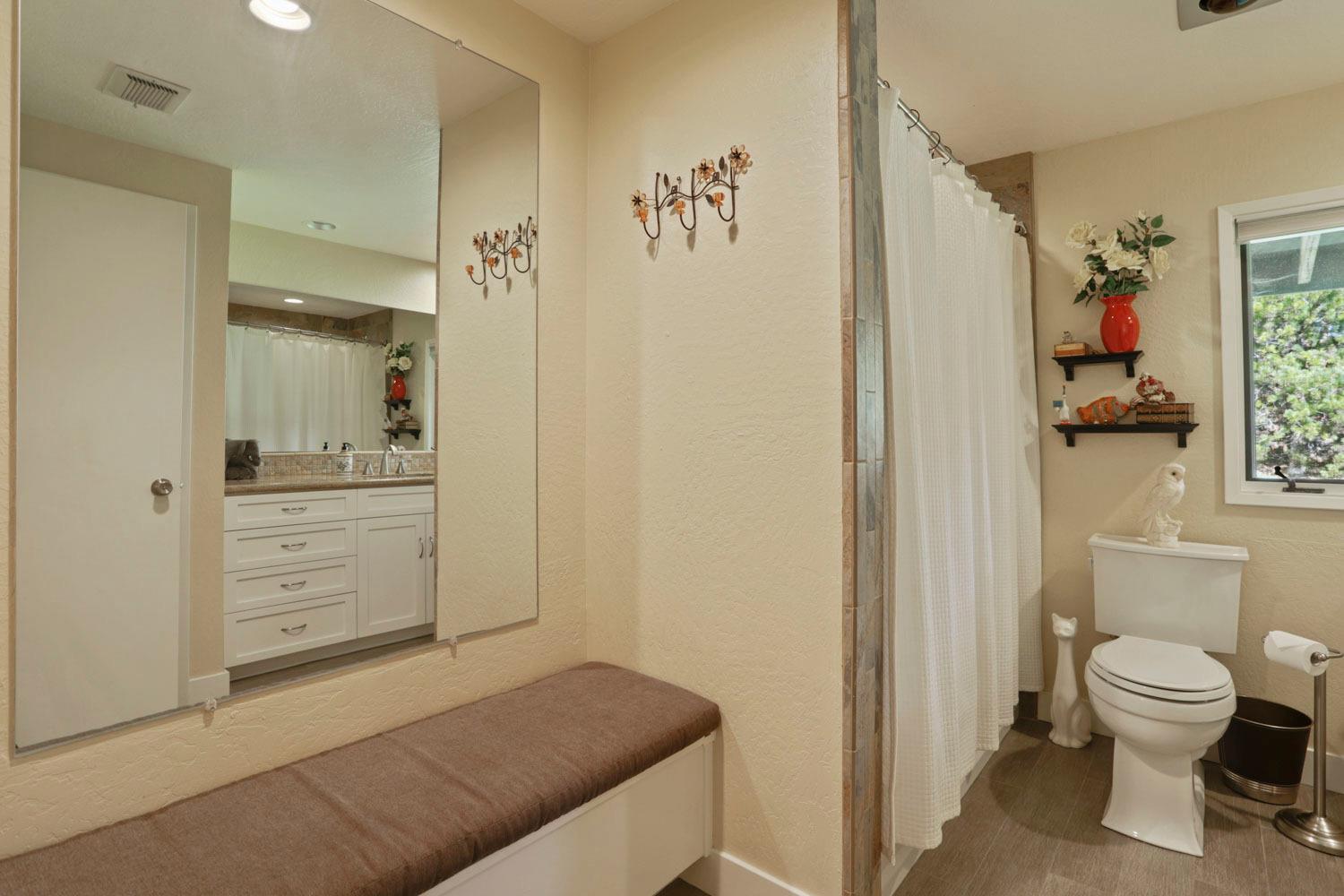 10415 McMahon Rd, Coulterville, CA 95311