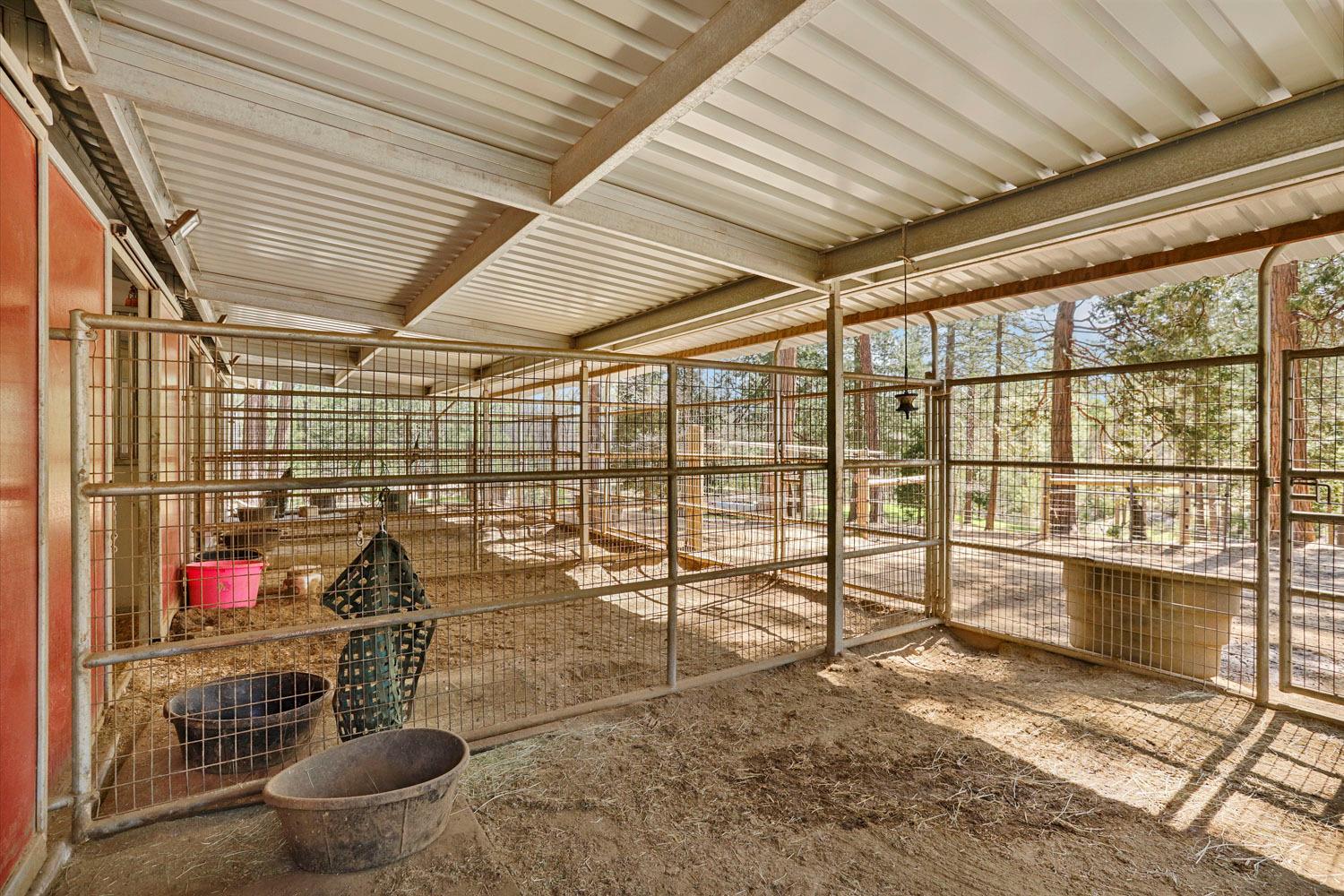 10415 McMahon Rd, Coulterville, CA 95311