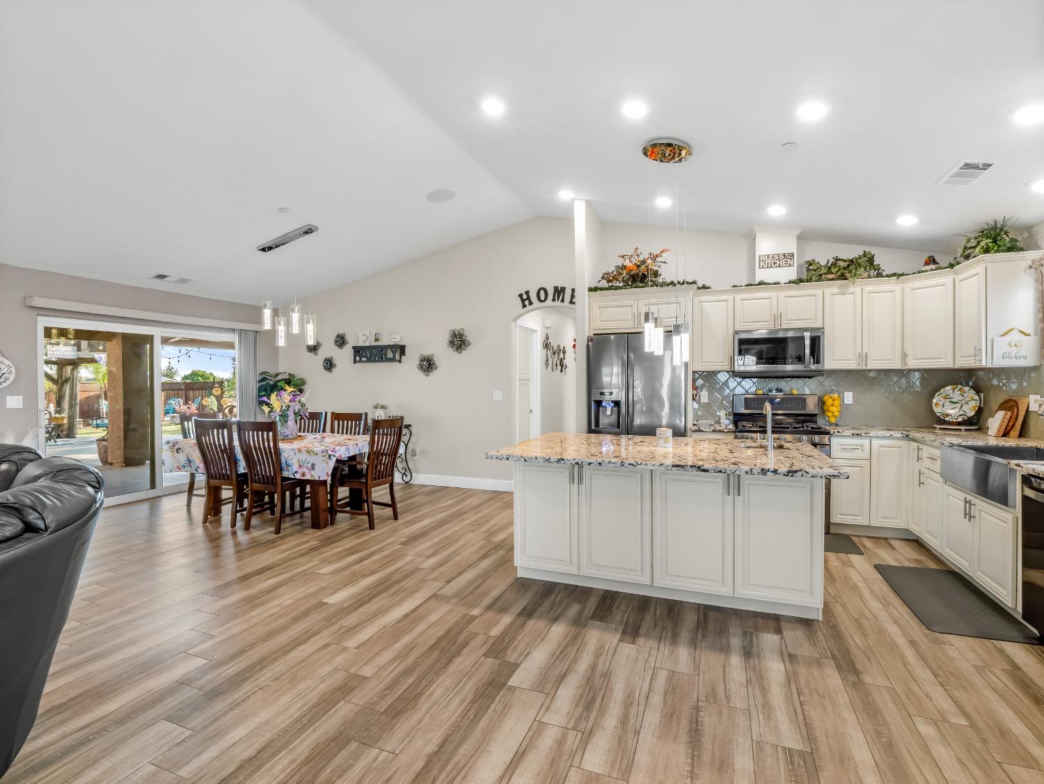 17324 17328 Bonita Rd, Madera, CA 93636