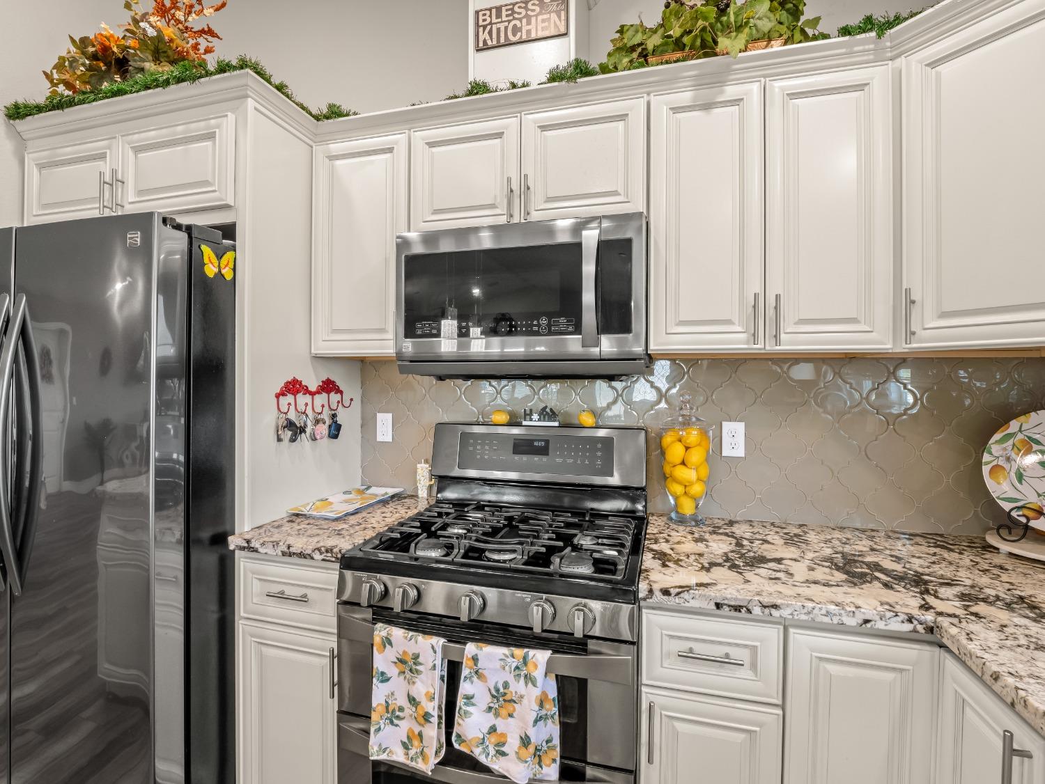 17324 17328 Bonita Rd, Madera, CA 93636