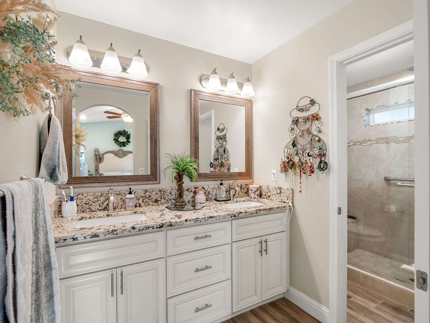 17324 17328 Bonita Rd, Madera, CA 93636