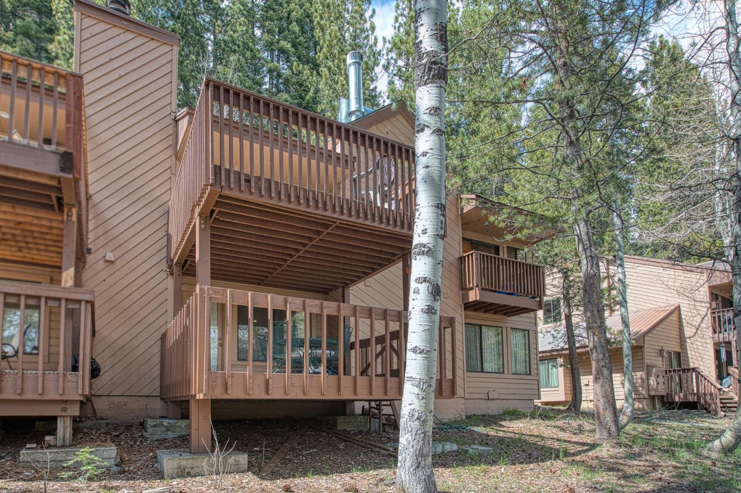 62642 Old College Ln #16, Huntington Lake, CA 93634