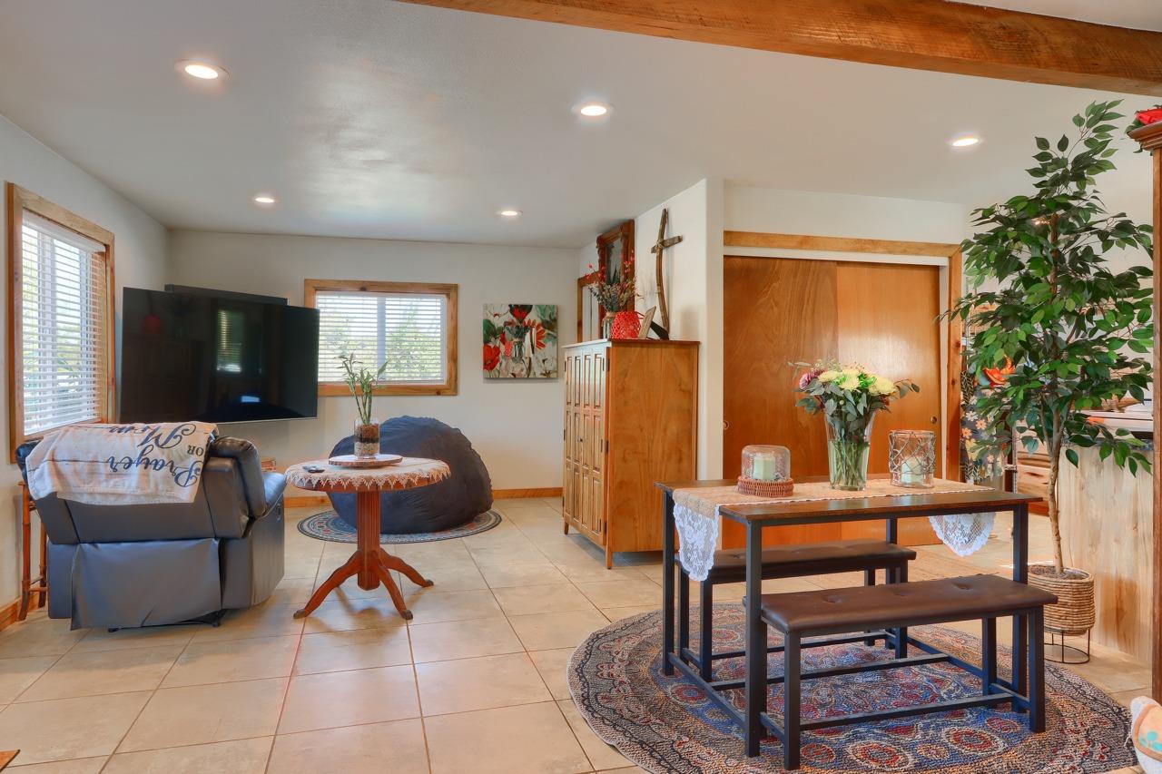 53987 Road 200, O neals, CA 93645