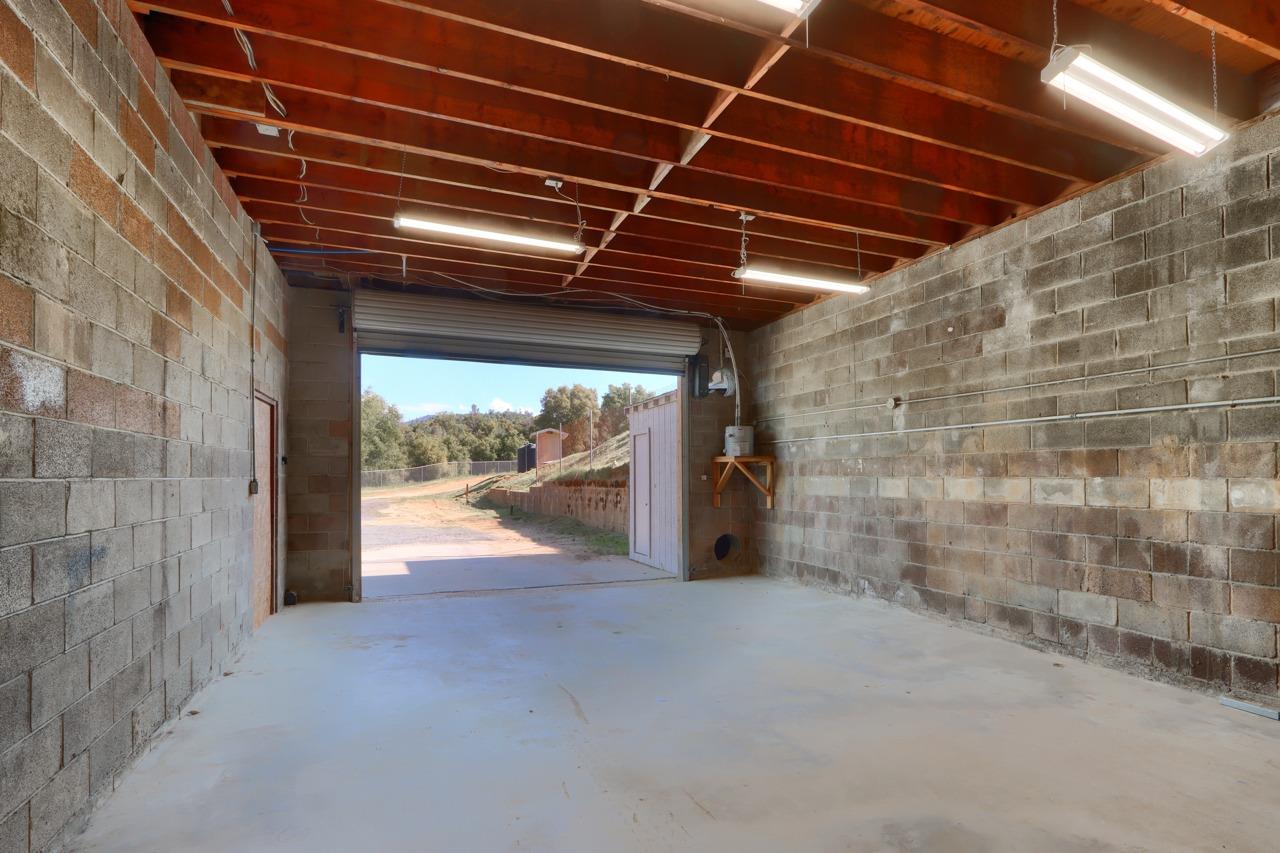 53987 Road 200, O neals, CA 93645