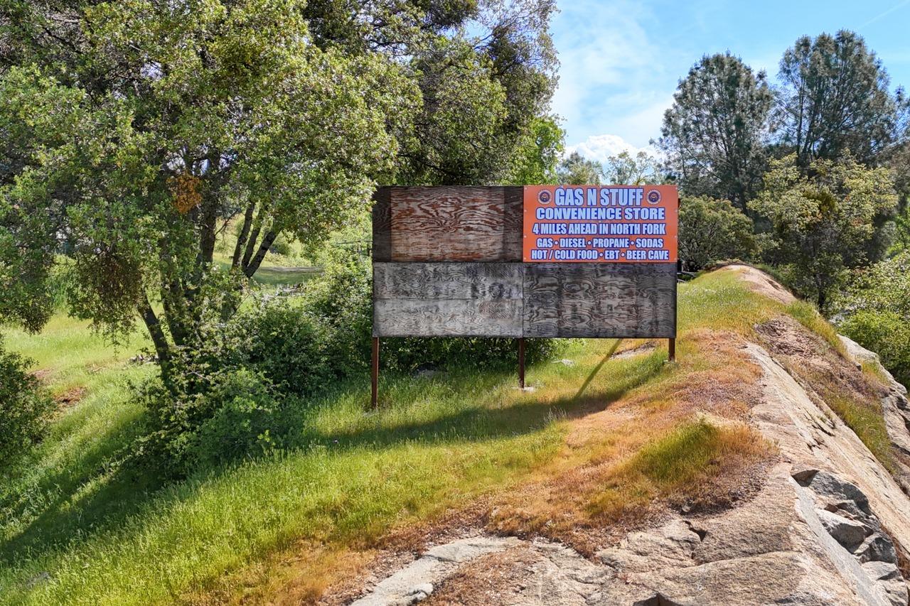 53987 Road 200, O neals, CA 93645