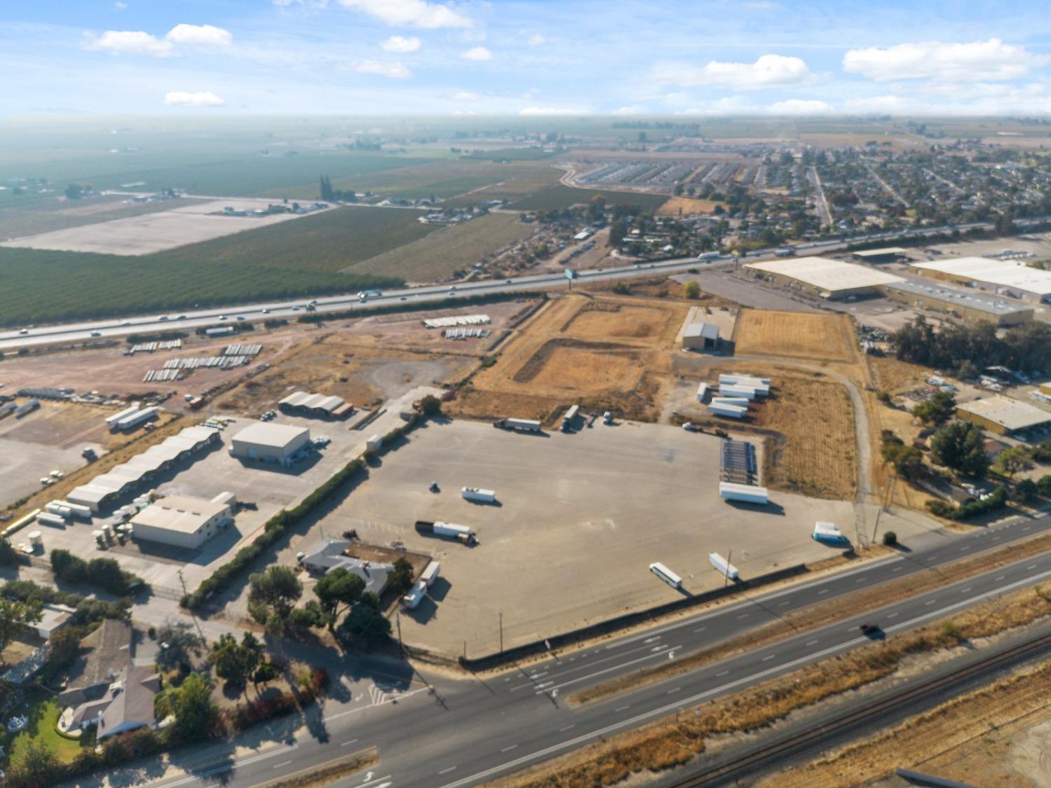 1735 Dockery Ave, Selma, CA 93662