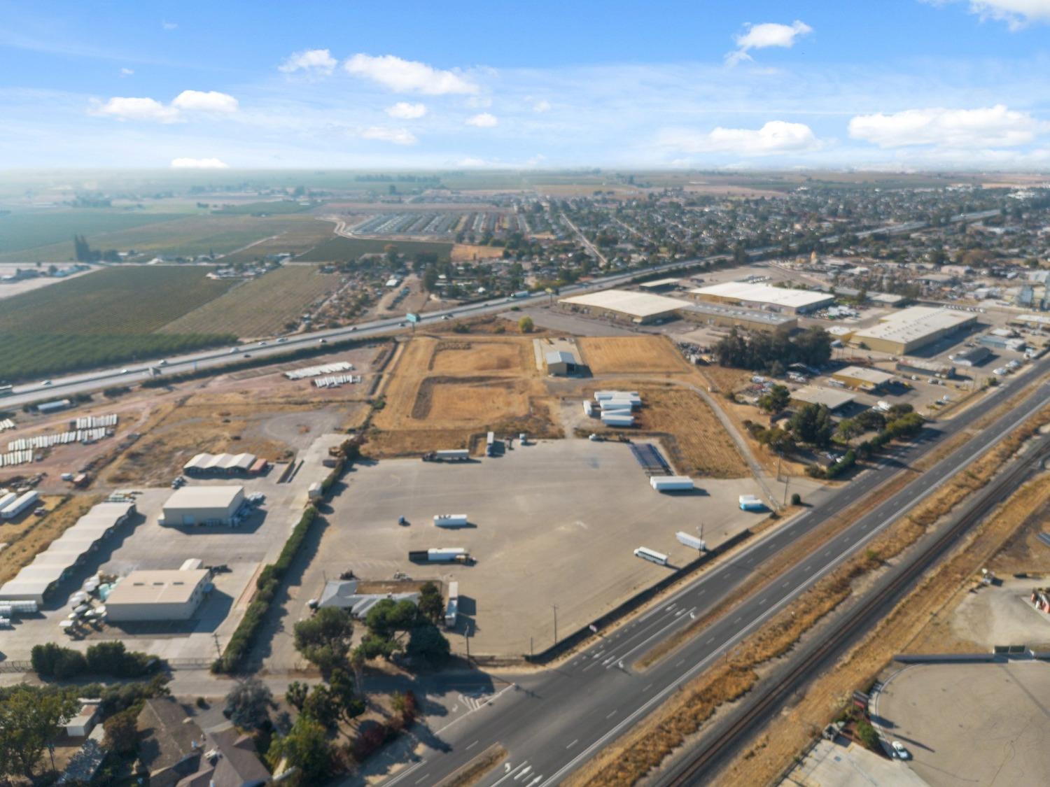 1735 Dockery Ave, Selma, CA 93662