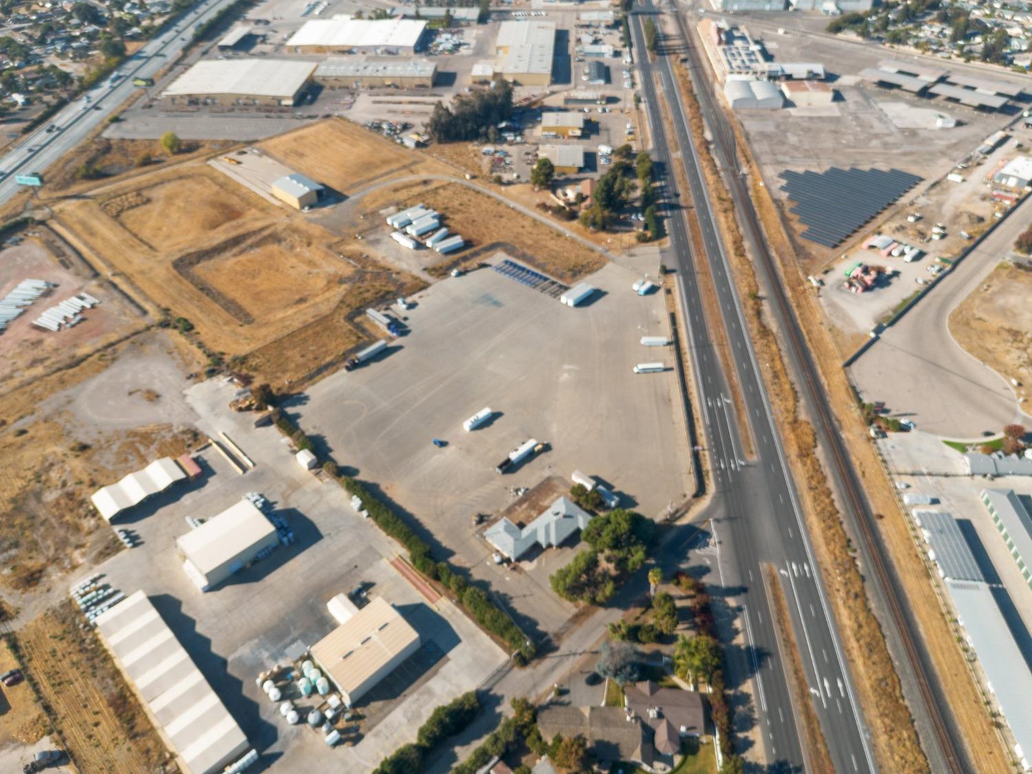 1735 Dockery Ave, Selma, CA 93662