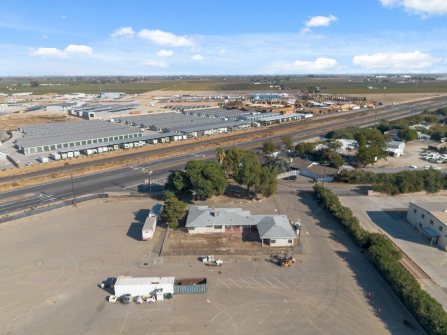 1735 Dockery Ave, Selma, CA 93662