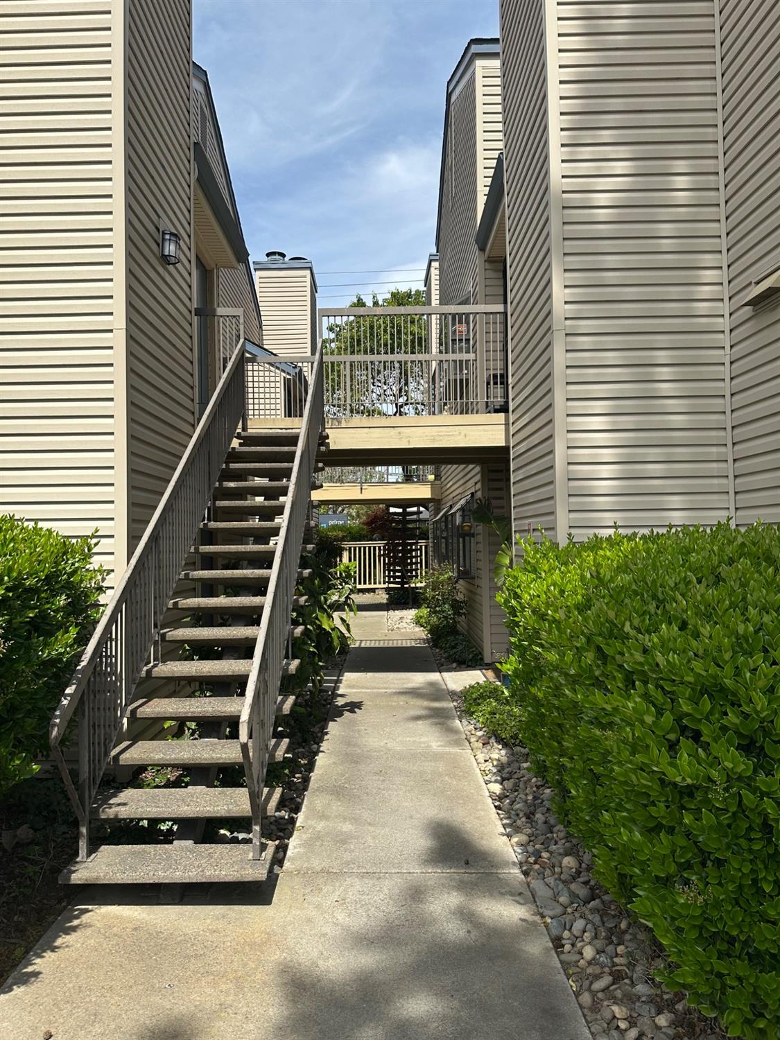 2280 Hurley Way #12, Out Of Area, CA 95825