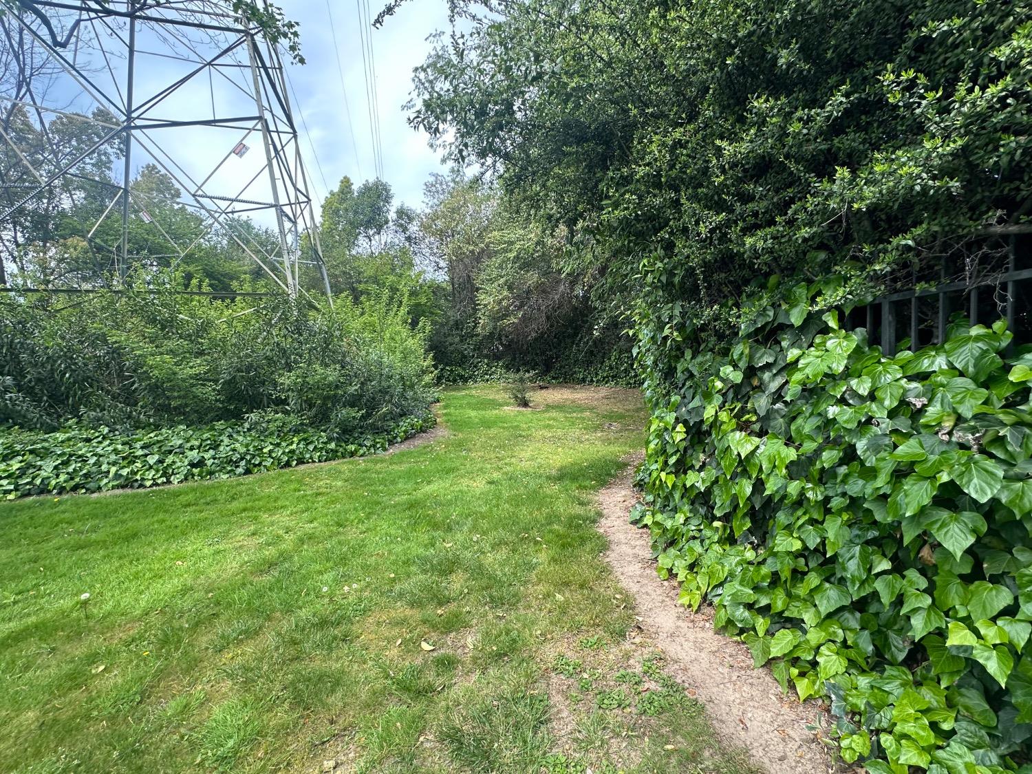 2280 Hurley Way #12, Out Of Area, CA 95825