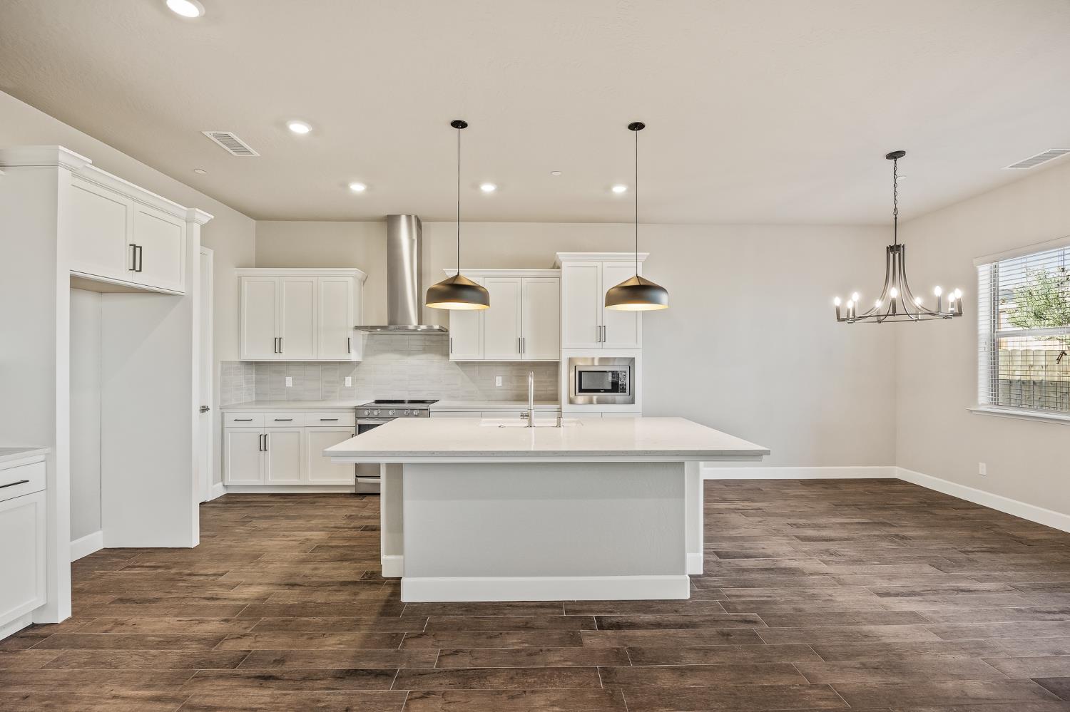 20164 Hazelwood Ln, Friant, CA 93626