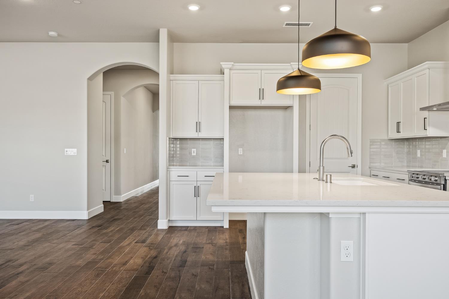 20164 Hazelwood Ln, Friant, CA 93626